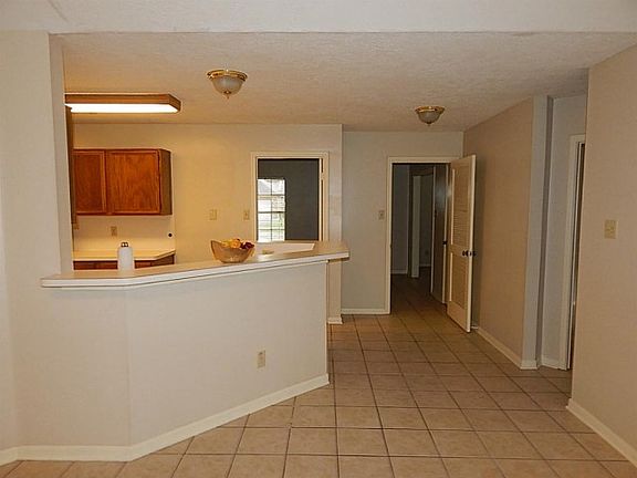5th image of 16406 Canario Dr
