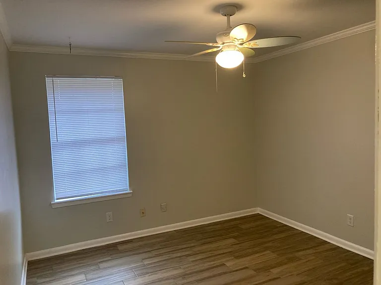 5504 Randolph St — Photo 7