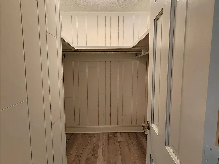 3340 Silver Stream Rd — Photo 12