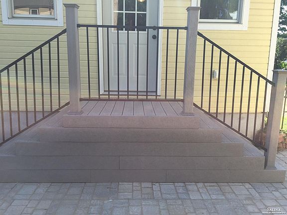 5th image of 402 S 8th St