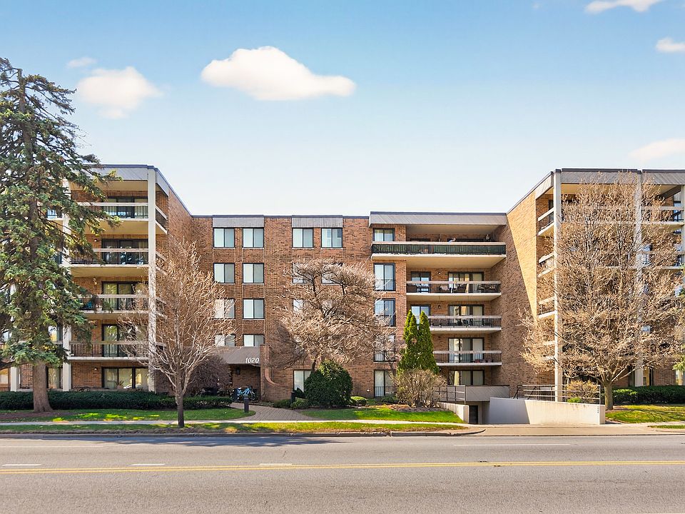 1st image of 1020 N Harlem Ave APT 1E