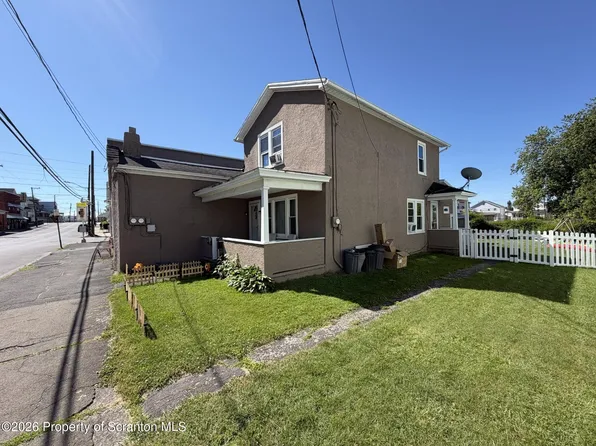 408 Oak St, Old Forge, PA 18518