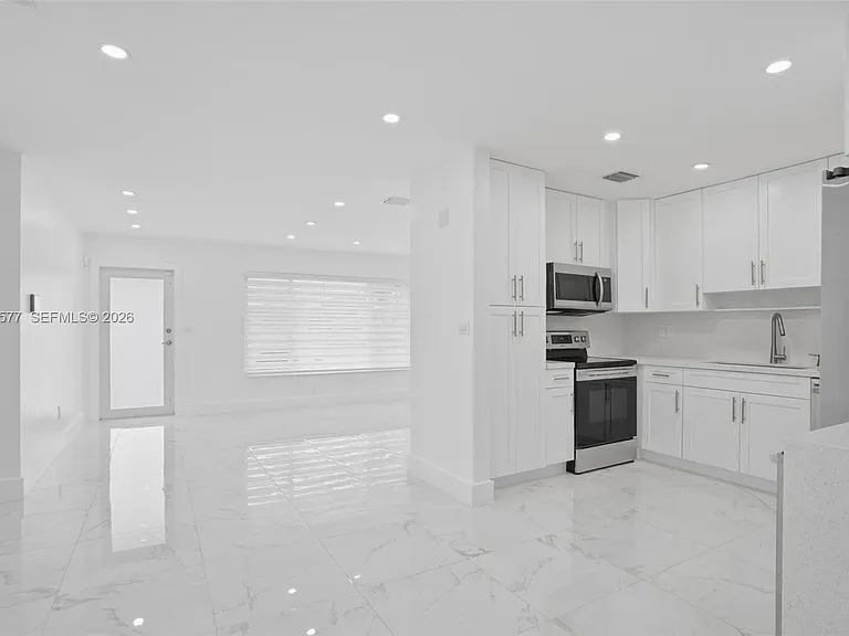 5521 SW 104th Ave — Photo 6