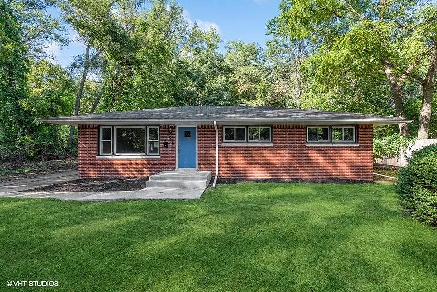 6906 Birch Ave — Photo 1