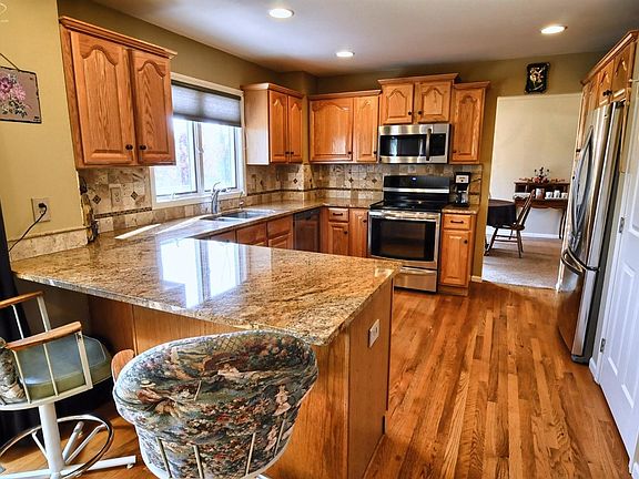 3rd image of 1418 Eden Gardens Dr