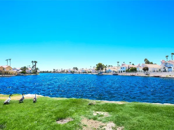 7624 Nocturne Ct, Las Vegas, NV 89128