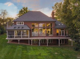 5573 Middlebelt Rd, West Bloomfield, MI 48323