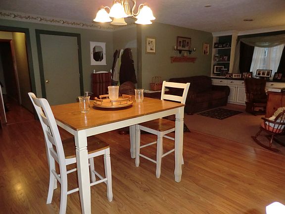 4th image of 7956 Rolling Hills Dr
