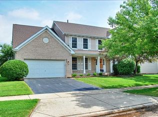 885 Stockbridge Pl, Elgin, IL 60120