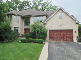 623 Meadow Ct, Elk Grove Village, IL 60007