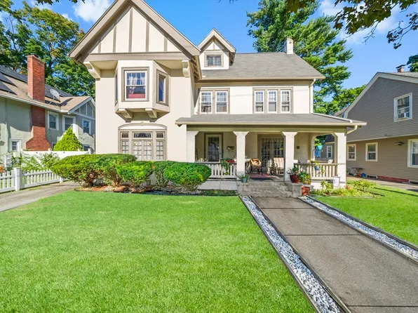 101 Kimberly Ave, Springfield, MA 01108