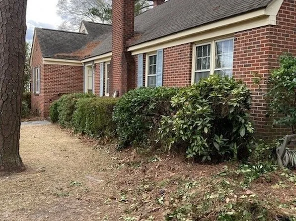 509 Oakridge Ave, Fayetteville, NC 28305