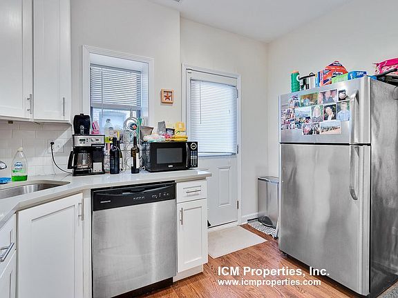 3rd image of 1828 W Leland Ave #Z1b0j9znq