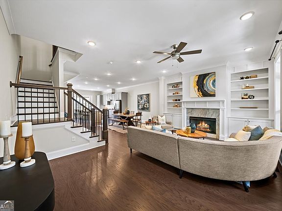 3rd image of 665 Brennan Dr