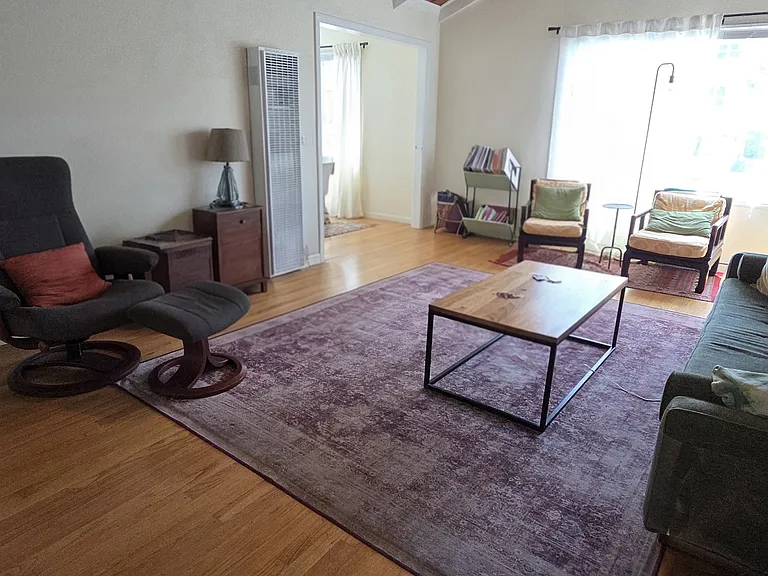 680 Alcatraz Ave — Photo 2
