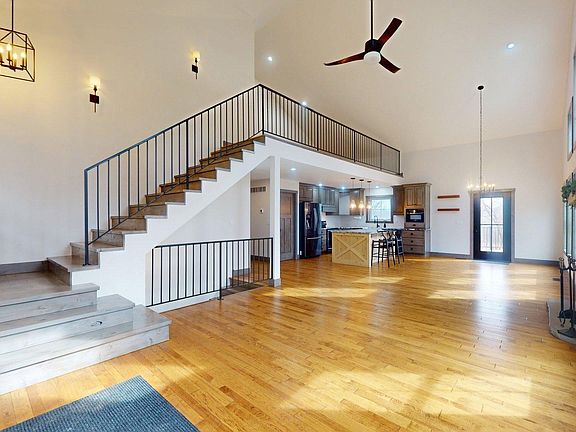 4th image of 14830 Green Lawn Rd