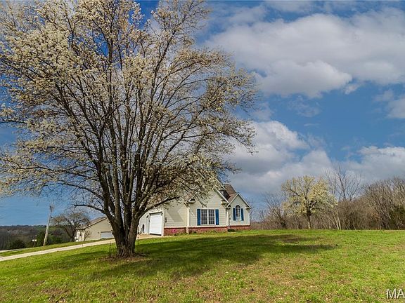 4th image of 134 Autumn Rdg