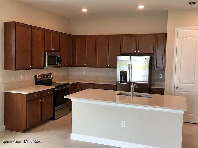1703 Great Belt Cir — Photo 5