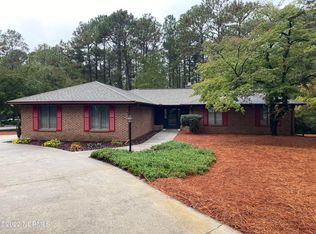 285 Lake Forest Dr, Pinehurst, NC 28374