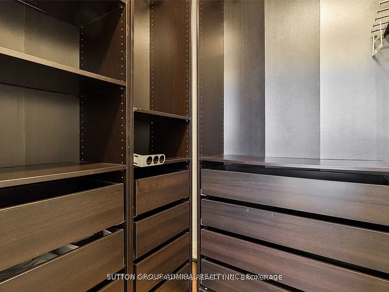 7171 Yonge St #405 — Photo 21