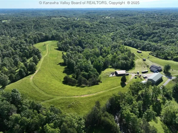 3177 Mount Union Rd, Fraziers Bottom, WV 25082