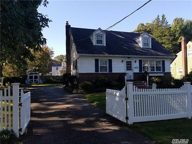 1st image of 55 Circle Dr