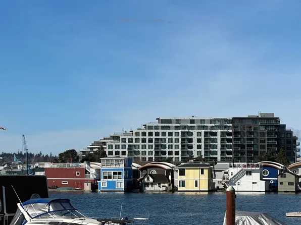 755 Harbourside Dr, North Vancouver, BC