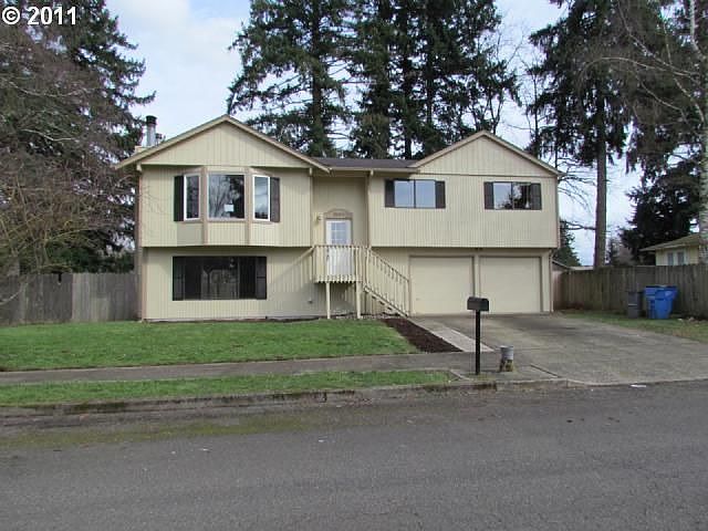 1st image of 3205 NE 134th Ave
