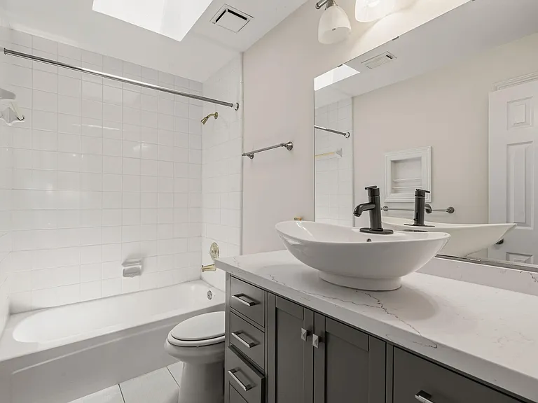 14207 Woodville Gardens Dr — Photo 34
