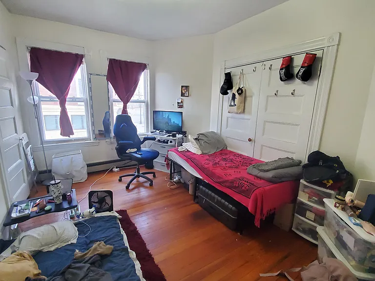 77 Walnut St — Photo 7
