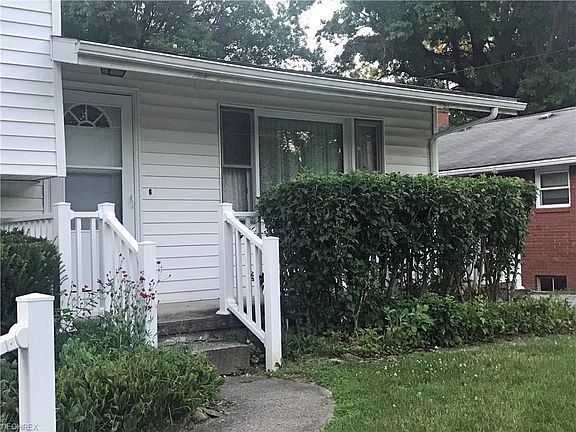 4th image of 3860 Eigen St