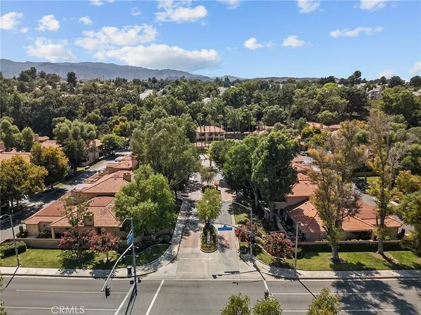 25855 McBean Pkwy, Santa Clarita, CA