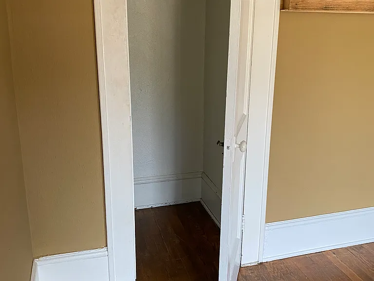 625 W King St #5 — Photo 6