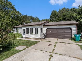 1175 Buffalo Rd, Galien, MI 49113