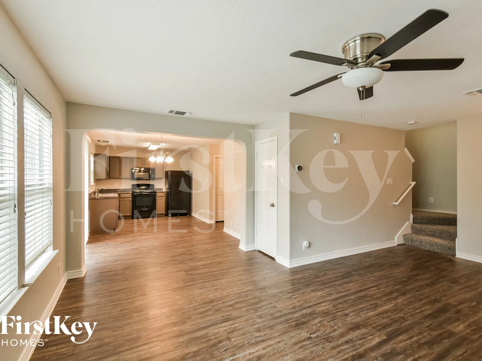 3 bed, 2.5 bath, 1536 sqft, $1,730 — Photo 2