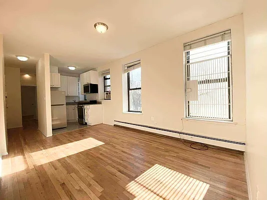 Rented by Compass | media 12