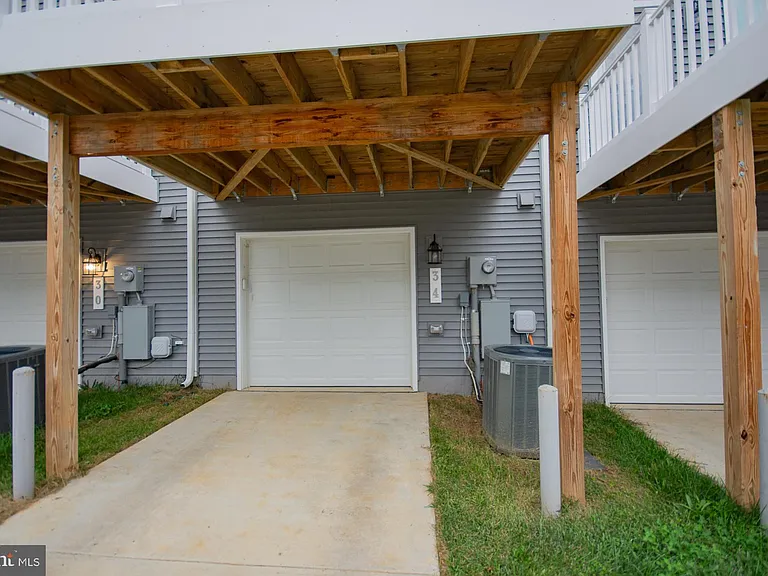 34 Coolidge Ave — Photo 38