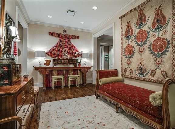 3rd image of 3505 Turtle Creek Blvd APT 3A