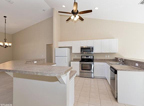 3rd image of 4128 NW 12th St