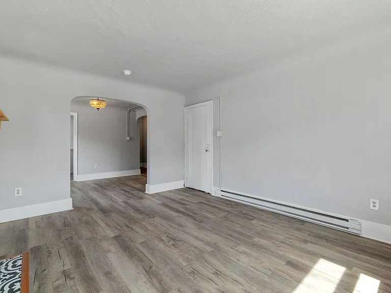 270 Beverly Rd #4 — Photo 6