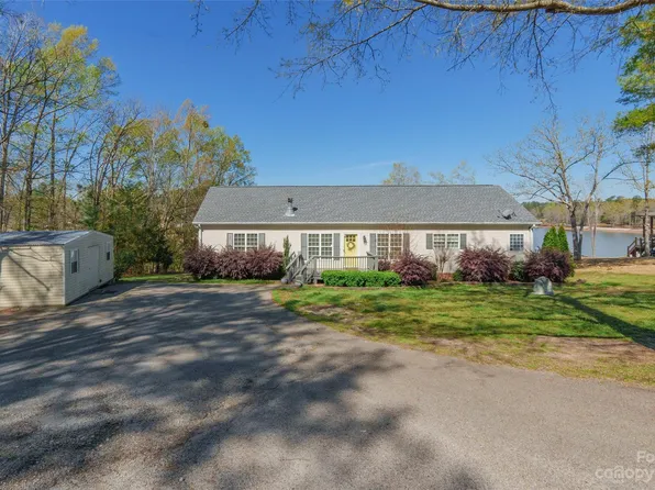 41 Wandering Ln, Ridgeway, SC 29130