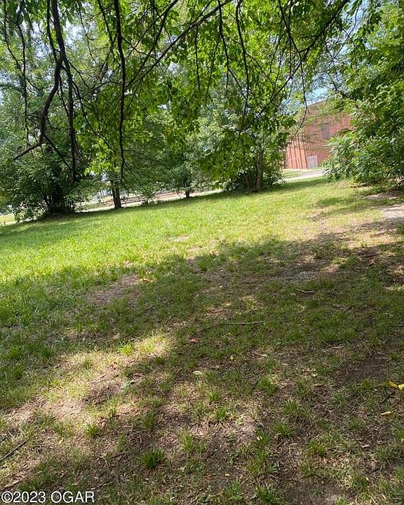 613 N Perry St, Scammon, KS 66773 Zillow