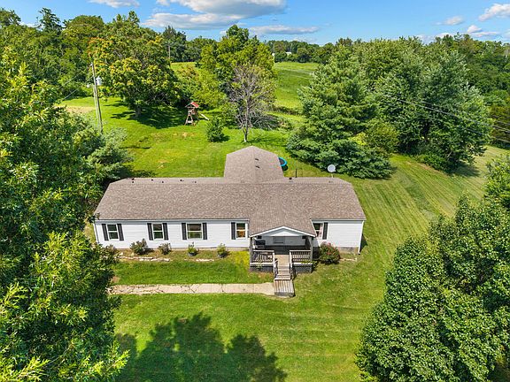 2nd image of 3318 Rogers Rd