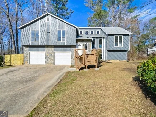 2673 Deerfield Cir SW, Marietta, GA 30064