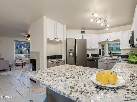 5th image of 6655 N Canyon Crest Dr Unit 8146