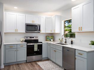 45 8th St, Shalimar, FL 32579