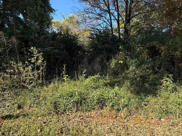 8981 Armour Rd, Millington, TN 38053