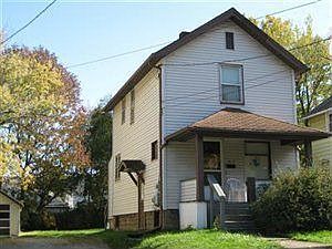 2nd image of 1071 E Ave Se
