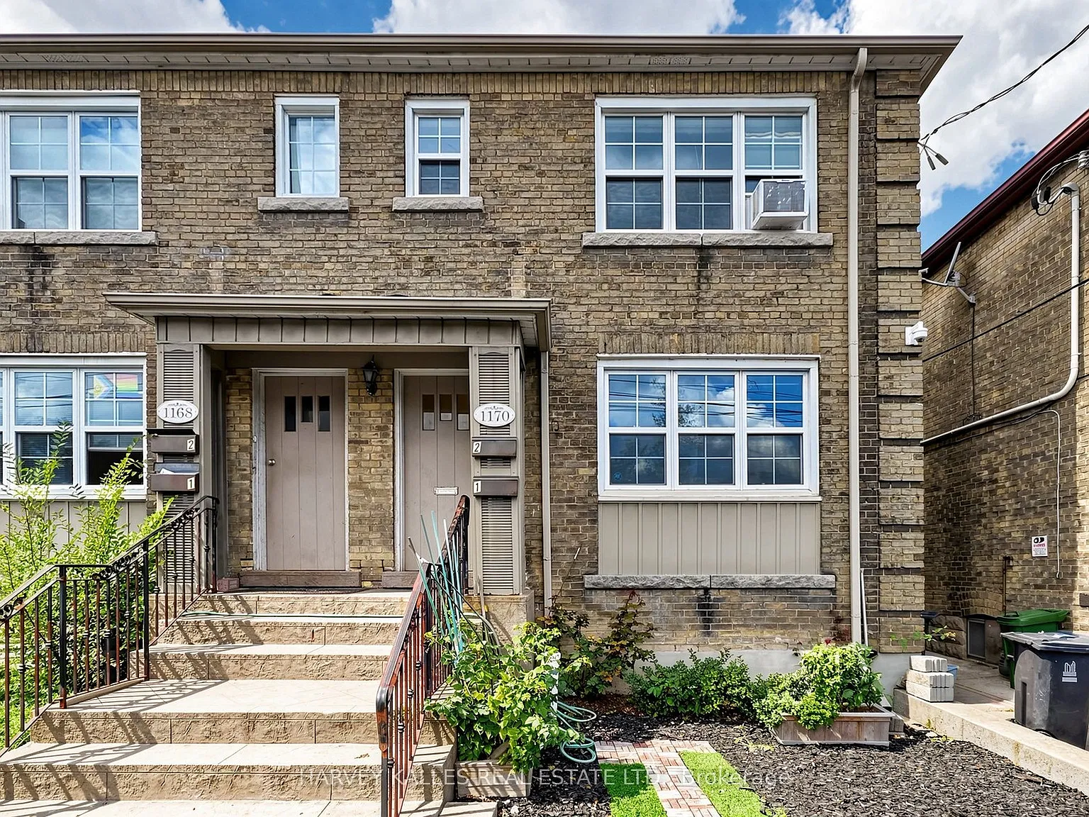 3 bed, $3,995 — Photo 2