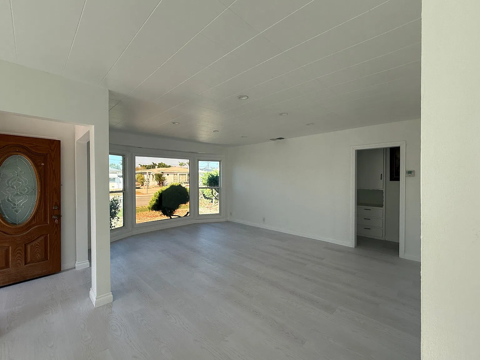 3 bed, 1594 sqft, $3,450 — Photo 2